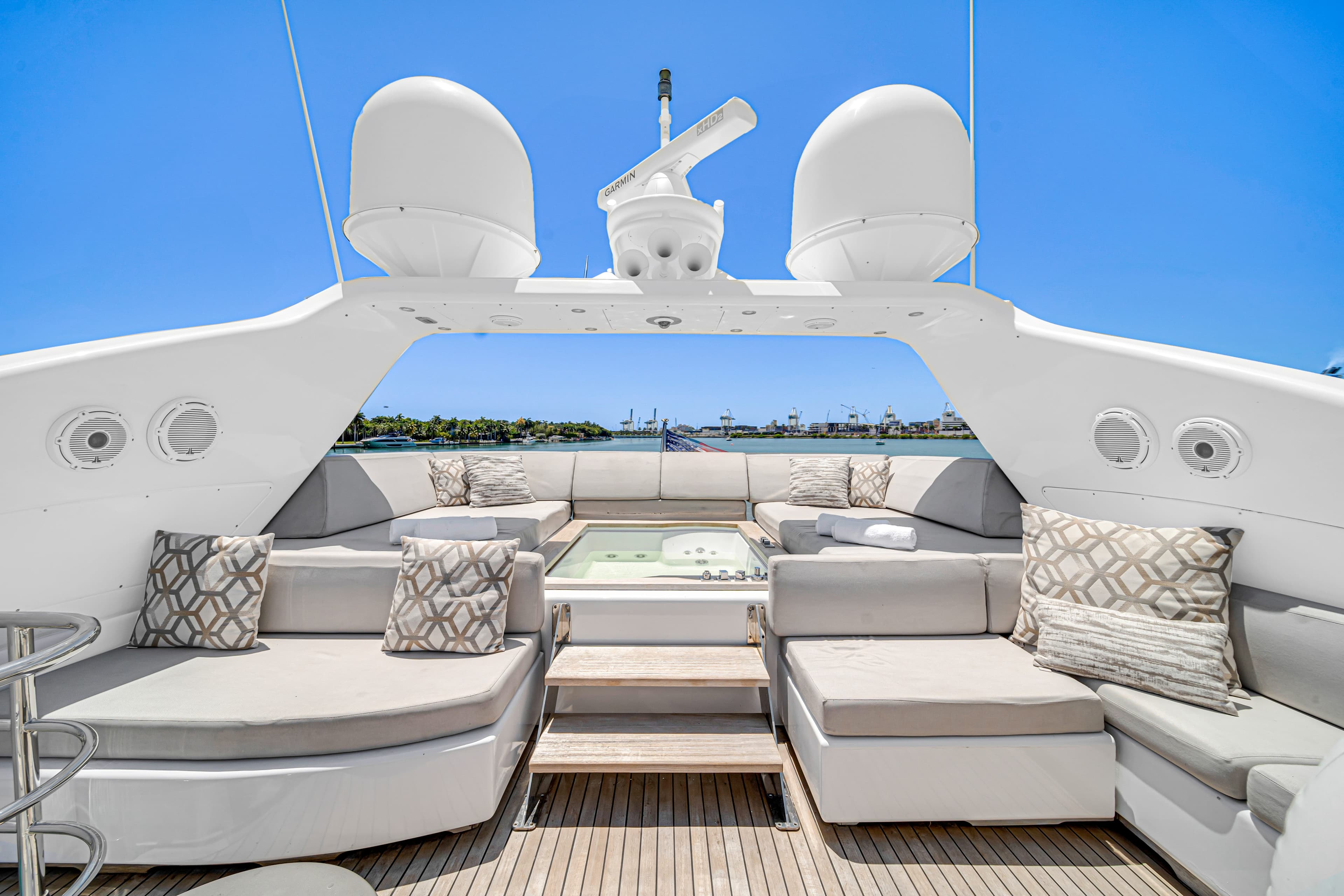105 ft Leopard Superyacht carpediem II - Media 4