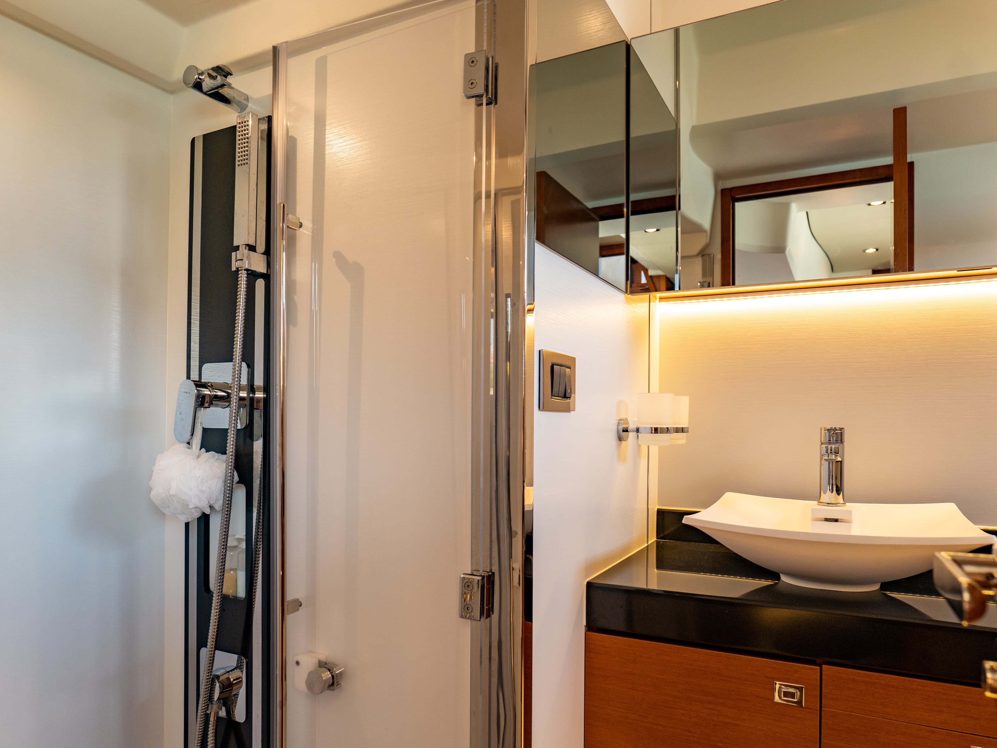 52 ft Prestige Yacht - Media 12